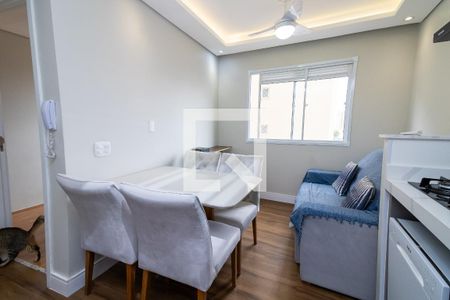 Sala/Cozinha de apartamento para alugar com 2 quartos, 32m² em Vila Ema, São Paulo