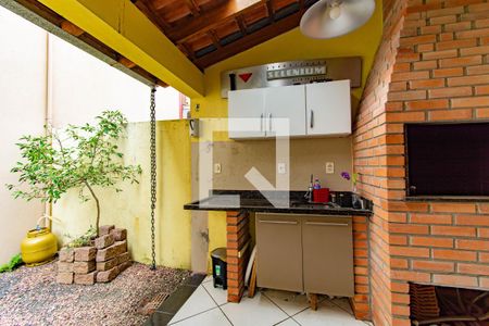 Casa de condomínio à venda com 109m², 2 quartos e 1 vagaÁrea externa