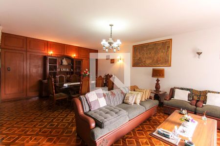 Sala de casa para alugar com 3 quartos, 233m² em Jardim Anália Franco, São Paulo