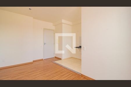 Sala de apartamento à venda com 3 quartos, 54m² em Jardim da Fonte, Jundiaí