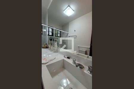 Casa de condomínio à venda com 2234m², 5 quartos e 4 vagasBanheiro