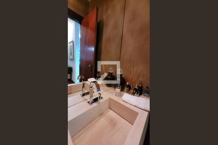 Casa de condomínio à venda com 2234m², 5 quartos e 4 vagasLavabo