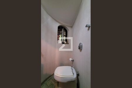 Casa de condomínio à venda com 2234m², 5 quartos e 4 vagasBanheiro Privativo