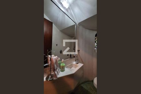 Casa de condomínio à venda com 2234m², 5 quartos e 4 vagasBanheiro Privativo