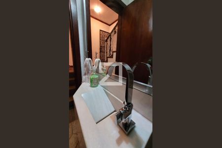 Casa de condomínio à venda com 2234m², 5 quartos e 4 vagasBanheiro Privativo