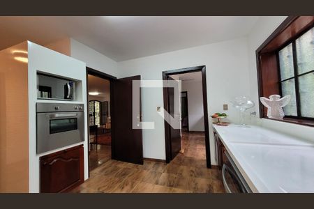 Casa de condomínio à venda com 2234m², 5 quartos e 4 vagasCozinha