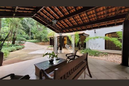 Casa de condomínio à venda com 2234m², 5 quartos e 4 vagasÁrea externa