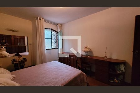 Casa de condomínio à venda com 2234m², 5 quartos e 4 vagasQuarto 1