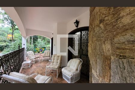 Casa de condomínio à venda com 2234m², 5 quartos e 4 vagasVaranda