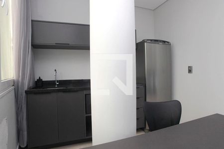 Studio - Cozinha de kitnet/studio para alugar com 1 quarto, 30m² em Centro Histórico, Porto Alegre