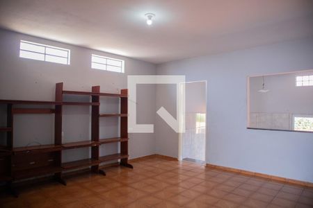 Casa para alugar com 90m², 3 quartos e 2 vagas Casa para alugar com 90m², 3 quartos e 2 vagasSala