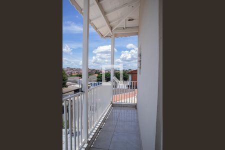 Casa para alugar com 90m², 3 quartos e 2 vagas Casa para alugar com 90m², 3 quartos e 2 vagasSacada