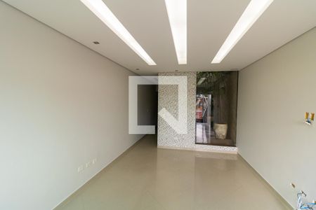 Sala de casa à venda com 3 quartos, 200m² em Vila Ré, São Paulo