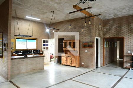 Sala de casa para alugar com 4 quartos, 220m² em Jardim Santa Paula, Cotia