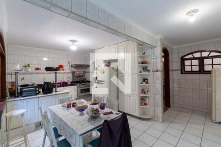 Casa à venda com 500m², 4 quartos e 3 vagas Casa à venda com 500m², 4 quartos e 3 vagasCozinha