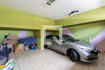 Casa à venda com 500m², 4 quartos e 3 vagas Casa à venda com 500m², 4 quartos e 3 vagasGaragem