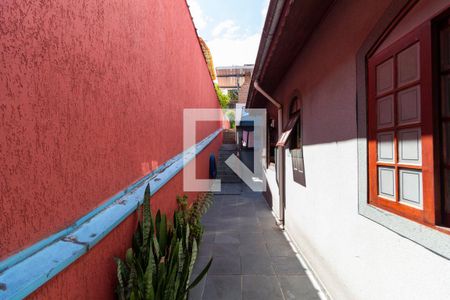 Casa à venda com 500m², 4 quartos e 3 vagas Casa à venda com 500m², 4 quartos e 3 vagasCorredor Lateral