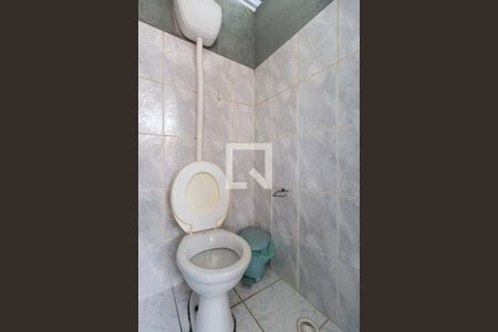 Casa à venda com 500m², 4 quartos e 3 vagas Casa à venda com 500m², 4 quartos e 3 vagasLavabo