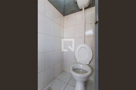 Casa à venda com 500m², 4 quartos e 3 vagas Casa à venda com 500m², 4 quartos e 3 vagasLavabo