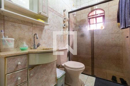 Casa à venda com 500m², 4 quartos e 3 vagas Casa à venda com 500m², 4 quartos e 3 vagasBanheiro