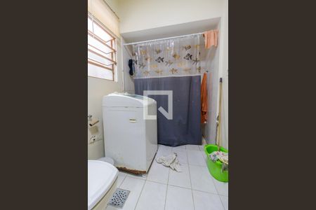 Casa à venda com 1000m², 2 quartos e 3 vagasBanheiro