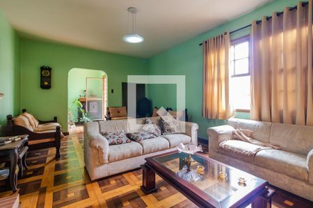 Sala de casa à venda com 2 quartos, 1000m² em Cristal, Porto Alegre