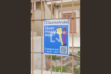 Casa à venda com 1000m², 2 quartos e 3 vagasPlaquinha instalada