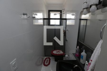 Banheiro de apartamento para alugar com 3 quartos, 65m² em Santa Cruz Industrial, Contagem