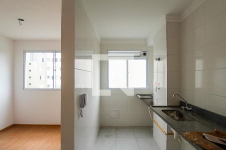 Sala/Cozinha de apartamento para alugar com 2 quartos, 44m² em Cidade São Mateus, São Paulo