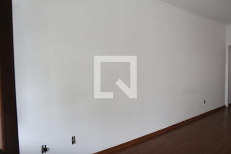 Sala de casa para alugar com 3 quartos, 200m² em Jardim Avelino, São Paulo