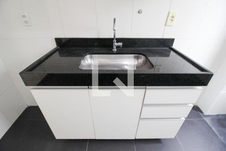 Cozinha de apartamento para alugar com 2 quartos, 52m² em Aparecidinha, Sorocaba