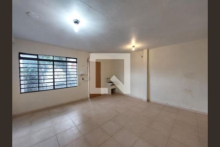 Casa à venda com 242m², 2 quartos e 2 vagasSala da Edícula