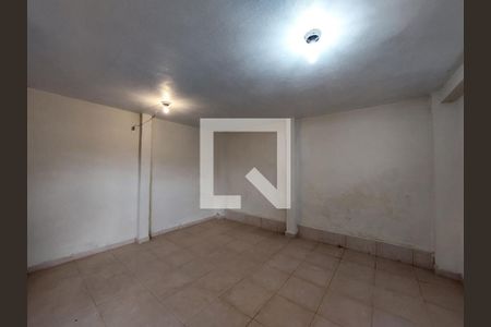 Casa à venda com 242m², 2 quartos e 2 vagasSala da Edícula