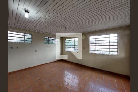 Casa à venda com 242m², 2 quartos e 2 vagasCozinha da Edícula