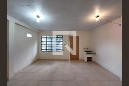 Casa à venda com 242m², 2 quartos e 2 vagasSala da Edícula