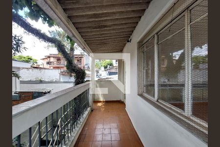 Casa à venda com 242m², 2 quartos e 2 vagasVaranda da Edícula
