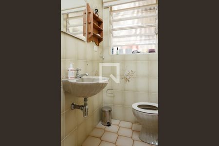 Casa à venda com 212m², 4 quartos e 5 vagasLavabo