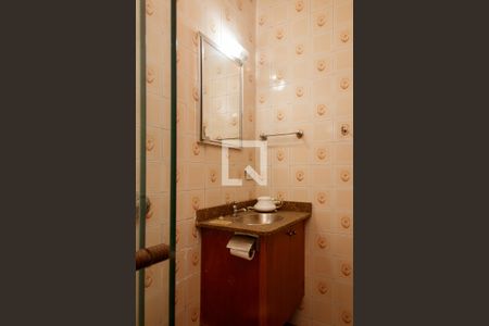 Casa à venda com 212m², 4 quartos e 5 vagasBanherio - Casa 2