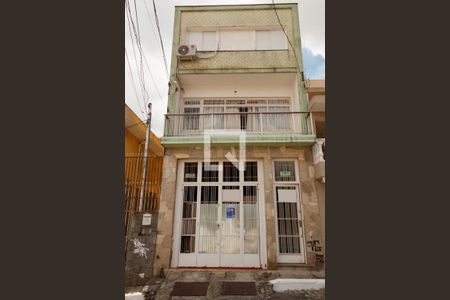 Casa à venda com 212m², 4 quartos e 5 vagasFachada