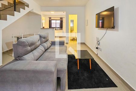 Sala de apartamento para alugar com 2 quartos, 75m² em Balneario Praia do Perequê, Guarujá