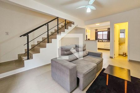 Sala de apartamento para alugar com 2 quartos, 75m² em Balneario Praia do Perequê, Guarujá