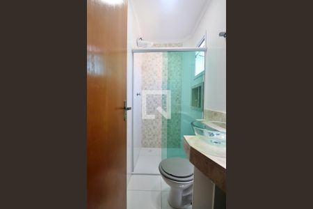 Suíte - Banheiro do Quarto 1 de apartamento para alugar com 2 quartos, 65m² em Utinga, Santo André