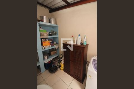 Casa à venda com 270m², 3 quartos e 4 vagasÁrea de Serviço