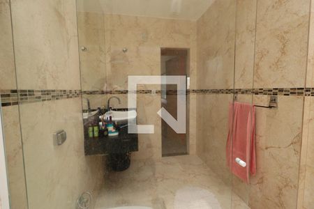 Casa para alugar com 259m², 4 quartos e 3 vagasBanheiro da Suíte 1