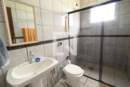 Casa para alugar com 259m², 4 quartos e 3 vagasBanheiro Social