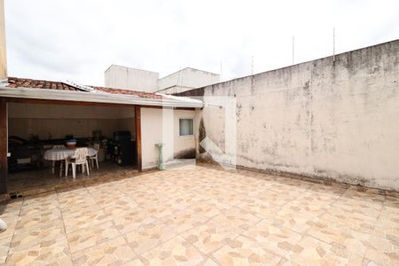 Casa para alugar com 259m², 4 quartos e 3 vagasQuintal