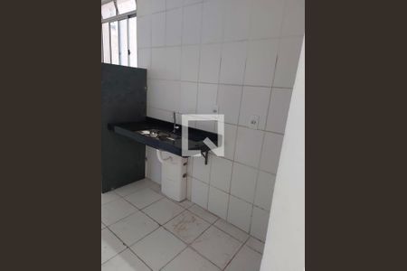 Cozinha  de apartamento à venda com 2 quartos, 48m² em Camargos, Belo Horizonte