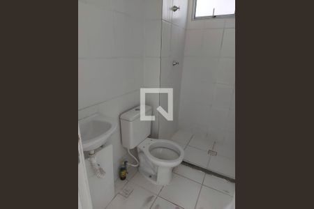 Banheiro de apartamento à venda com 2 quartos, 48m² em Camargos, Belo Horizonte