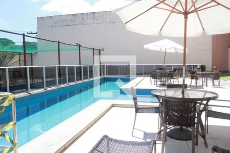 Apartamento para alugar com 60m², 2 quartos e 2 vagasÁrea comum - Piscina