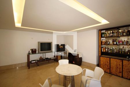 Apartamento à venda com 360m², 5 quartos e 4 vagasÁrea comum